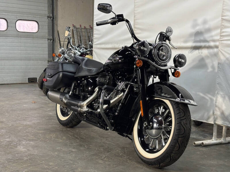 2018 Harley-Davidson FLHCS Heritage