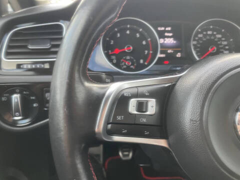 2015 Volkswagen Golf GTI SE