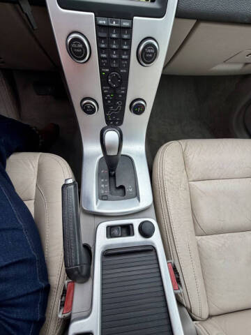 2012 Volvo C70 T5
