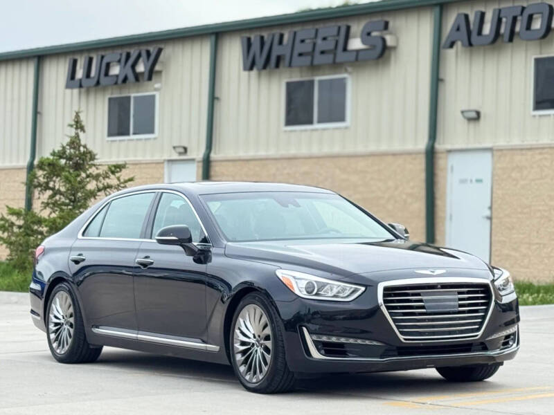 2018 Genesis G90