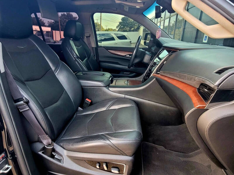 2017 Cadillac Escalade Premium Luxury