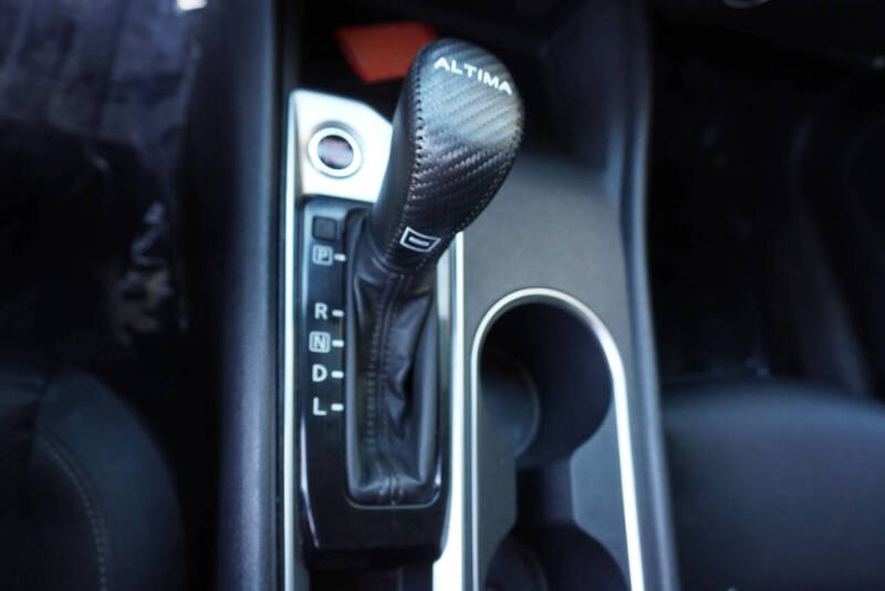 2022 Nissan Altima 2.5 SV