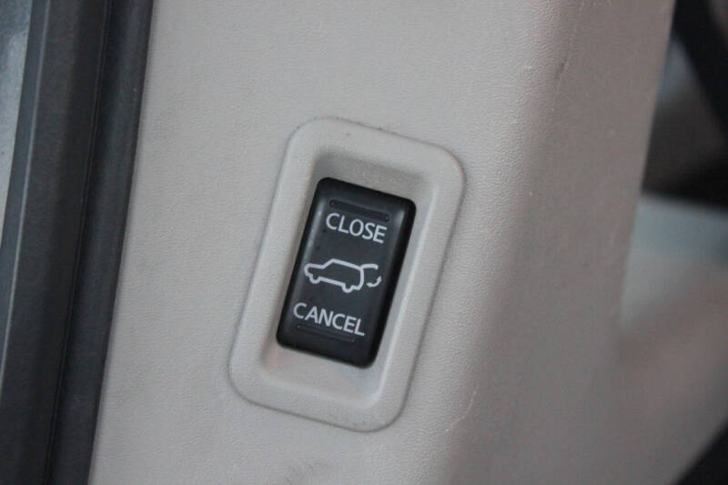 2015 Nissan Armada Platinum