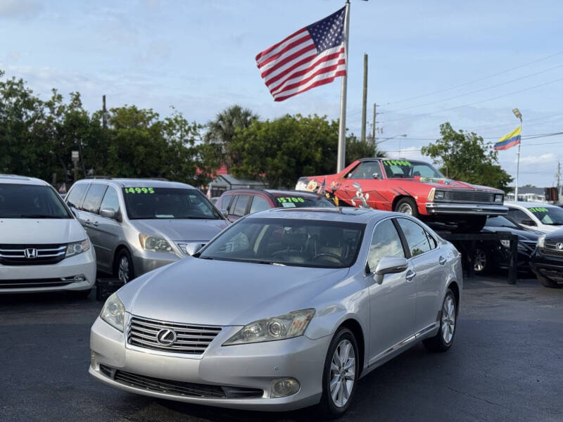 2010 Lexus ES 350's photo