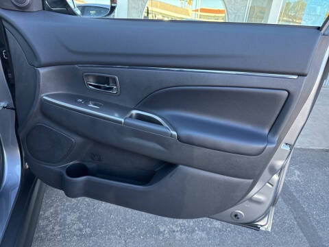 2026 Mitsubishi Outlander Sport SE