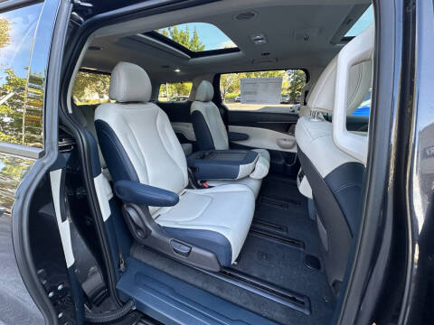 2026 Kia Carnival Hybrid SX