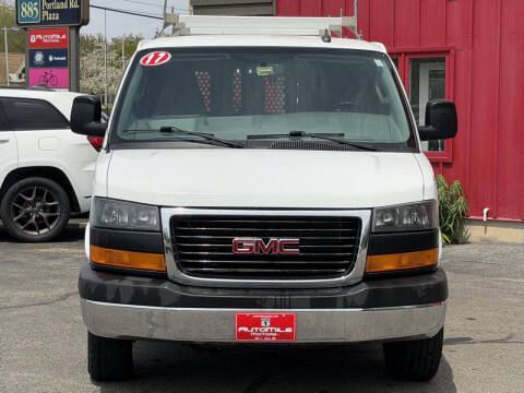 2017 GMC Savana 2500