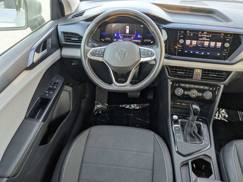 2024 Volkswagen Taos SE