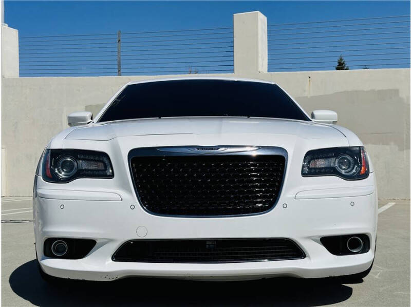 2014 Chrysler 300 SRT8
