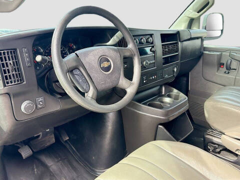 2024 Chevrolet Express 3500