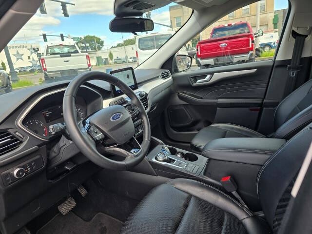 2022 Ford Escape SEL