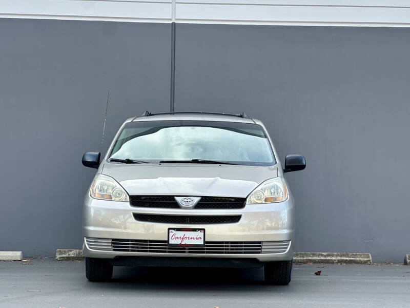 2004 Toyota Sienna CE 7 Passenger