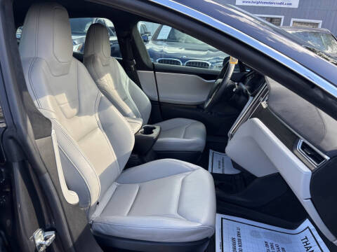 2016 Tesla Model S 70