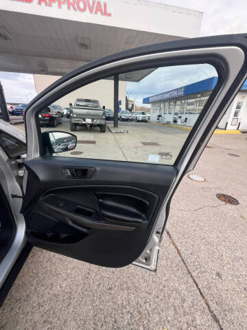 2020 Ford EcoSport SES