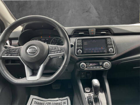 2020 Nissan Versa SR