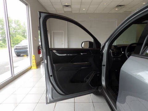 2024 GMC Acadia Elevation