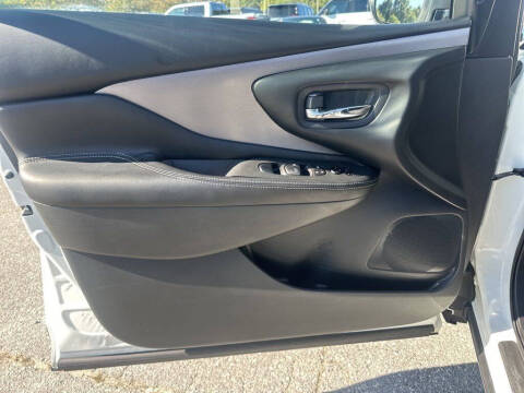 2023 Nissan Murano SV