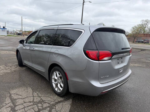 2019 Chrysler Pacifica Touring L Plus