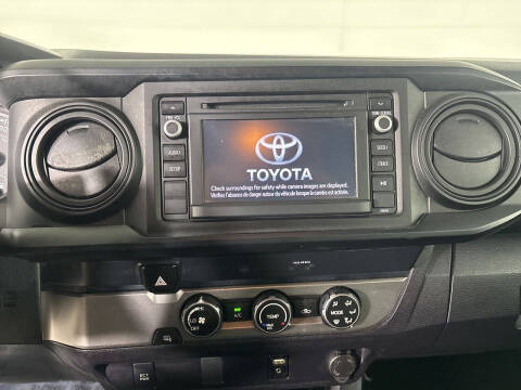 2019 Toyota Tacoma SR