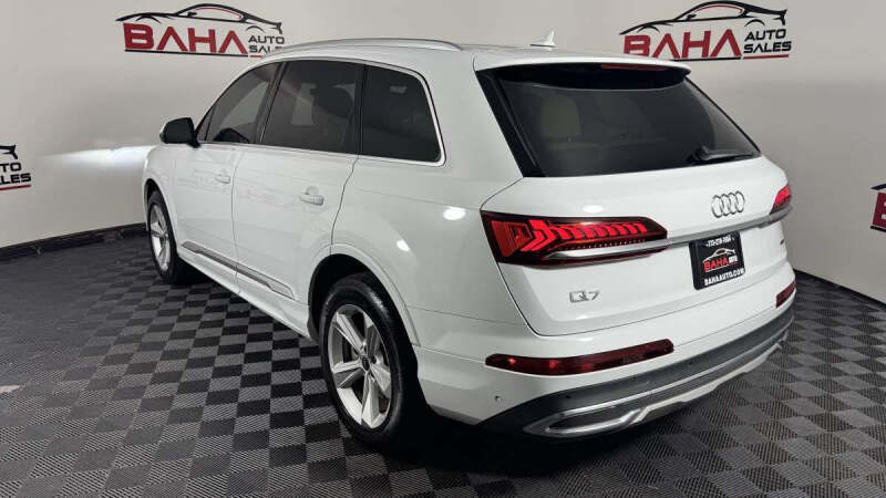 2021 Audi Q7 quattro Premium Plus 45 TFSI
