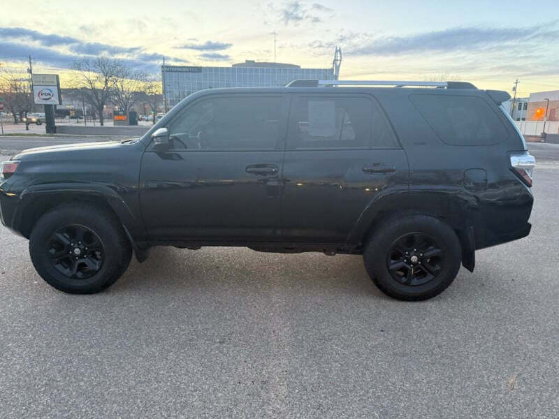 2022 Toyota 4Runner SR5