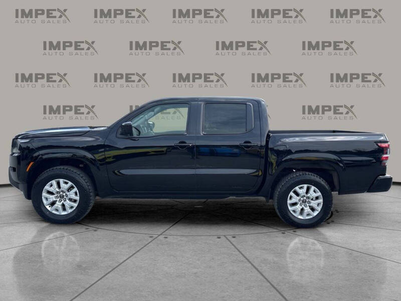 2023 Nissan Frontier SV