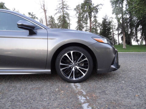 2018 Toyota Camry SE