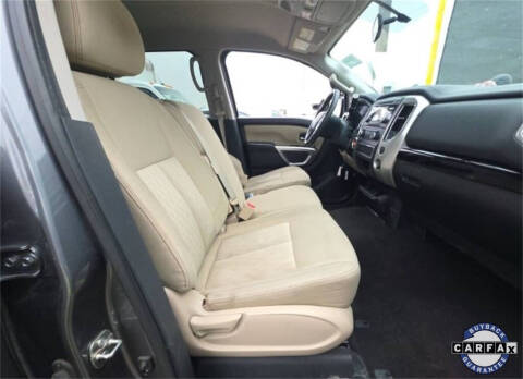 2017 Nissan Titan SV