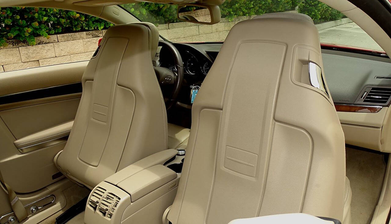 2010 Mercedes-Benz E-Class 27