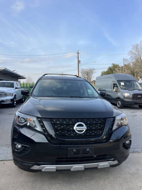 2020 Nissan Pathfinder SV