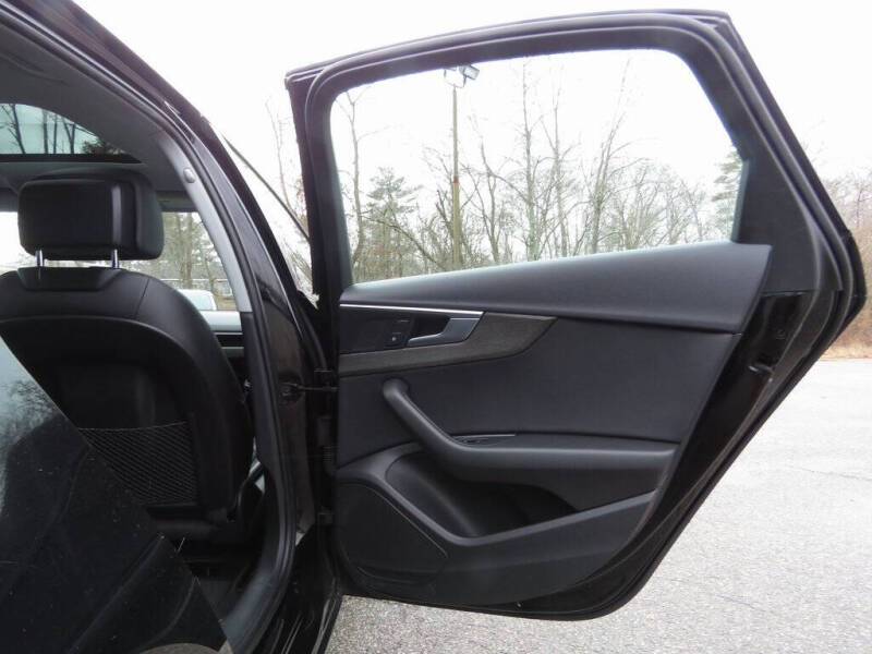 2019 Audi A4 Titanium 40 TFSI