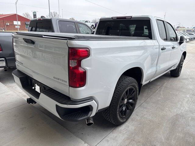 2023 Chevrolet Silverado 1500 Custom