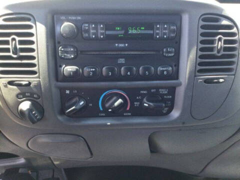 2003 Ford F-150 Lariat