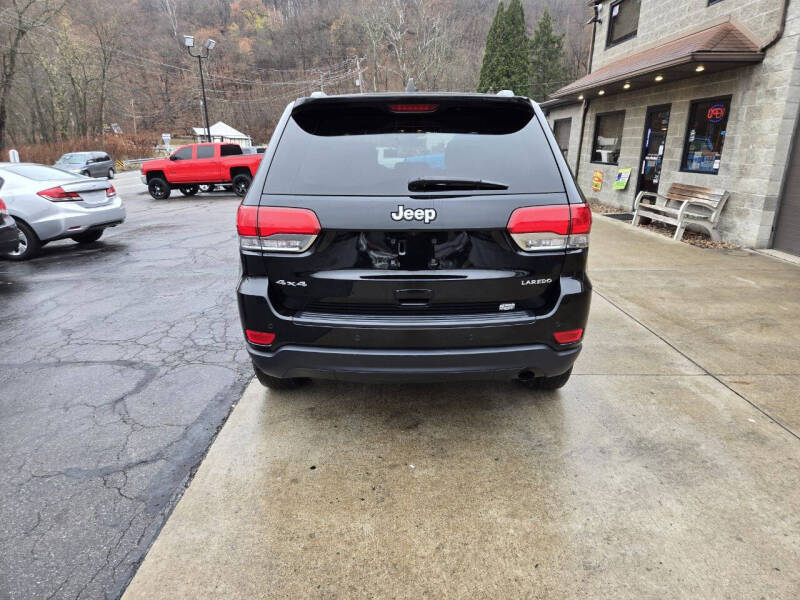 2018 Jeep Grand Cherokee Laredo E photo 7