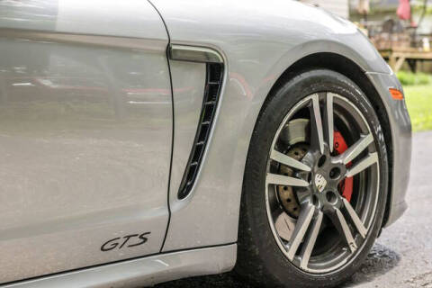 2016 Porsche Panamera GTS