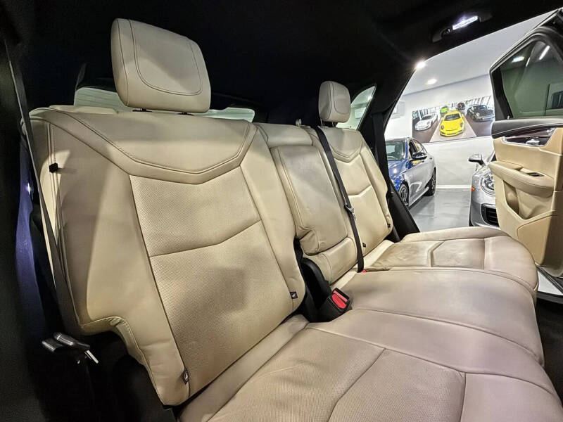 2018 Cadillac XT5 Premium Luxury
