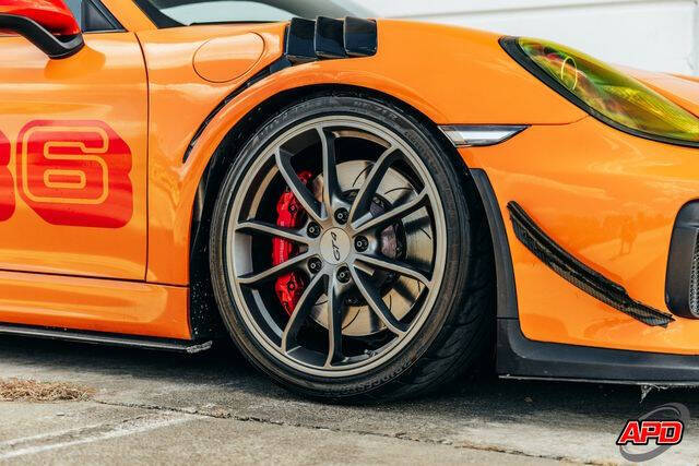 2016 Porsche Cayman GT4