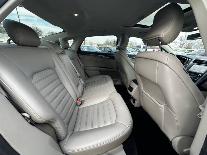 2017 Ford Fusion Hybrid SE