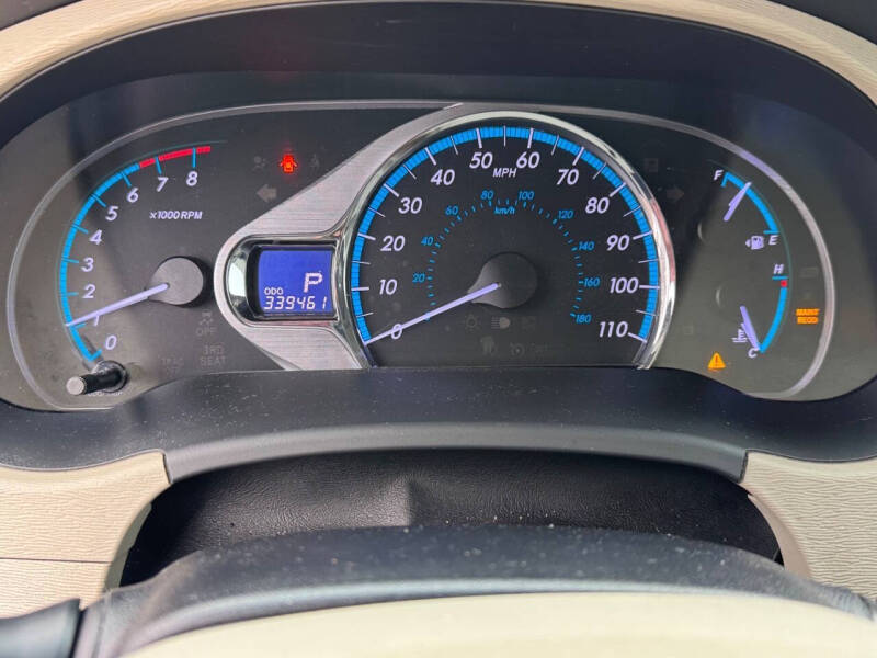 2013 Toyota Sienna XLE 7-Passenger Auto Access Seat