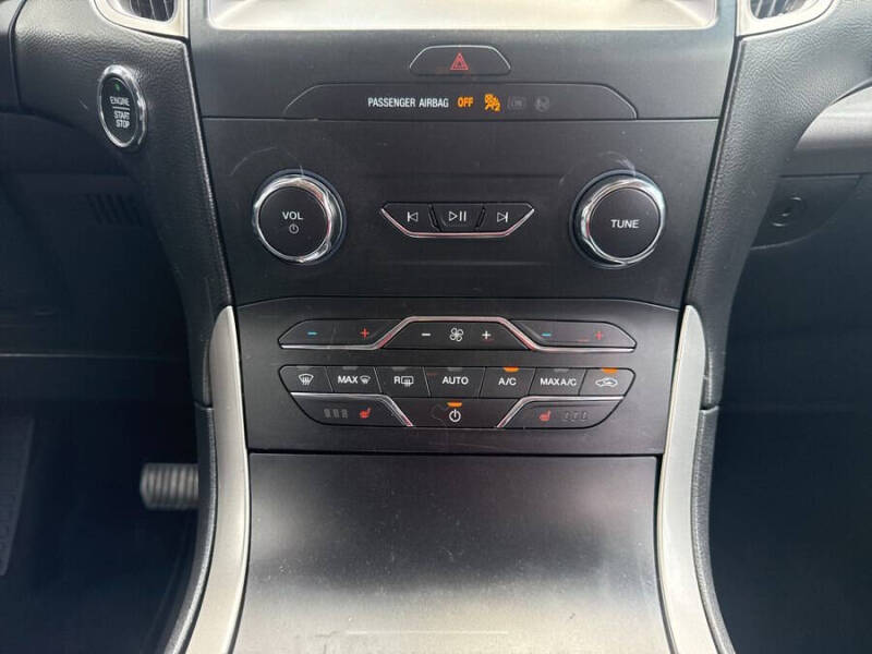 2020 Ford Edge SEL