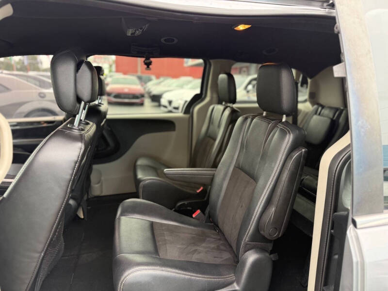 2020 Dodge Grand Caravan SXT
