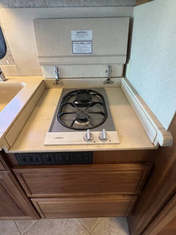 2002 Foretravel GV320 4010