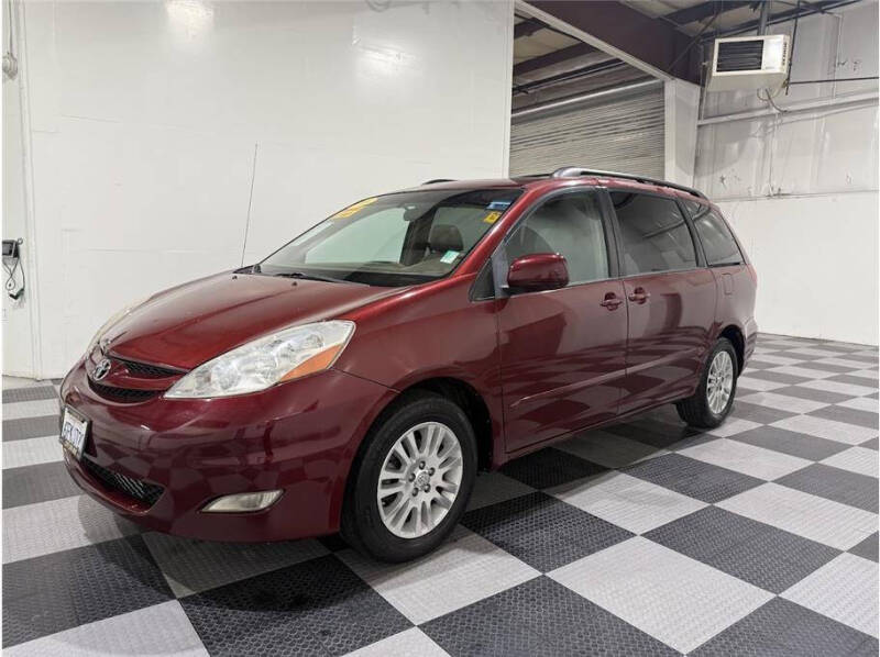 2008 Toyota Sienna