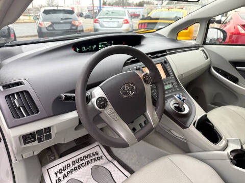 2010 Toyota Prius III