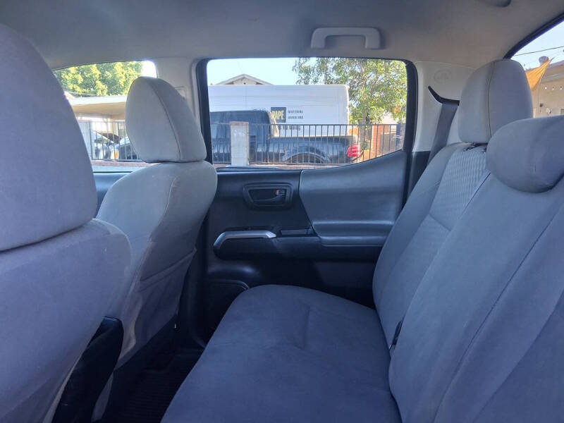 2020 Toyota Tacoma SR5 V6