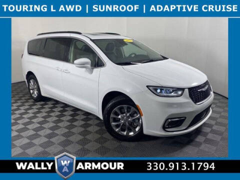 2022 Chrysler Pacifica for sale at Wally Armour Chrysler Dodge Jeep Ram in Alliance OH