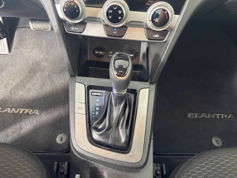 2019 Hyundai Elantra