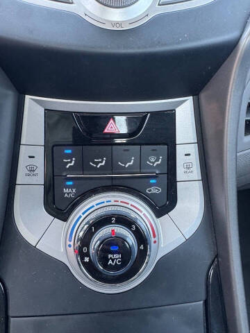 2011 Hyundai Elantra GLS