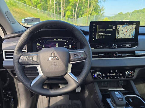 2025 Mitsubishi Outlander SEL Platinum Edition