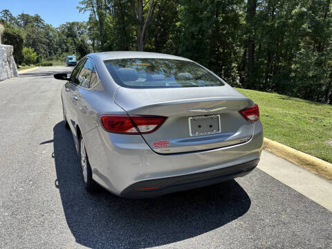 2017 Chrysler 200 LX